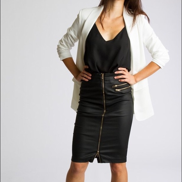 Gold Zipper Front Leather Pencil Skirt - Picture 4 of 4