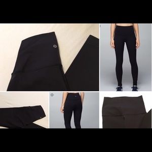 Lululemon black leggings