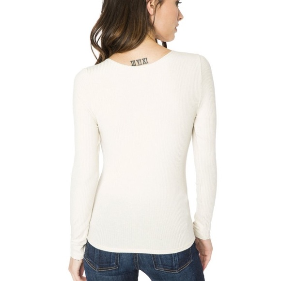 LF deep V long sleeve - Picture 2 of 2