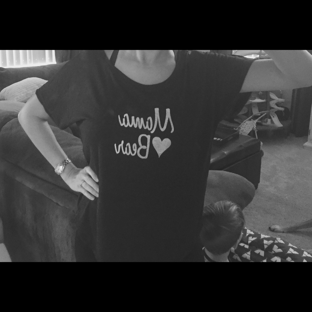 🌺 SALE! 🌺Soft Triblend Mama Bear Tee - Picture 3 of 3