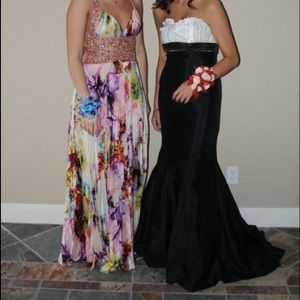 Sherri Hill mermaid prom dress