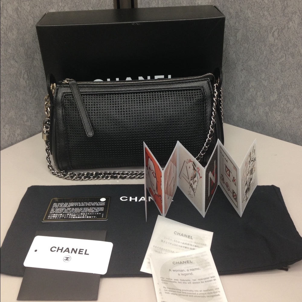 🔥SOLD🔥Chanel Leather Handbag