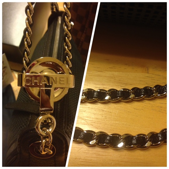 🔥SOLD🔥Chanel Leather Handbag - Picture 6 of 8