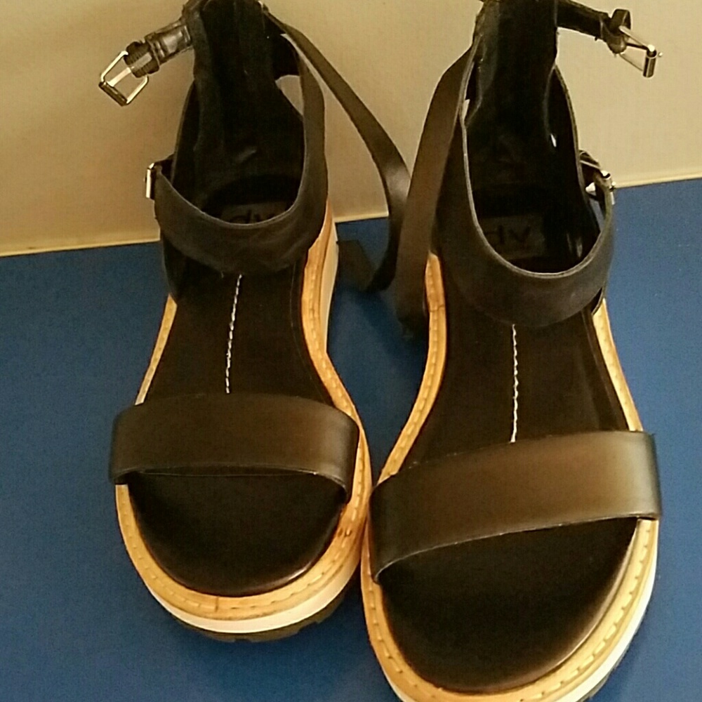 Dolce Vita Black Semi-gladiator sandal