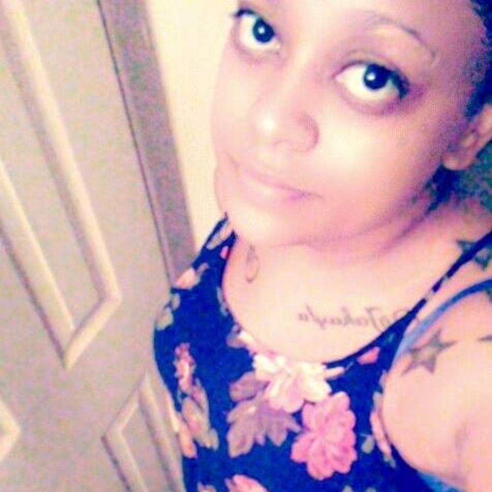 Meet your Posher, Latisha