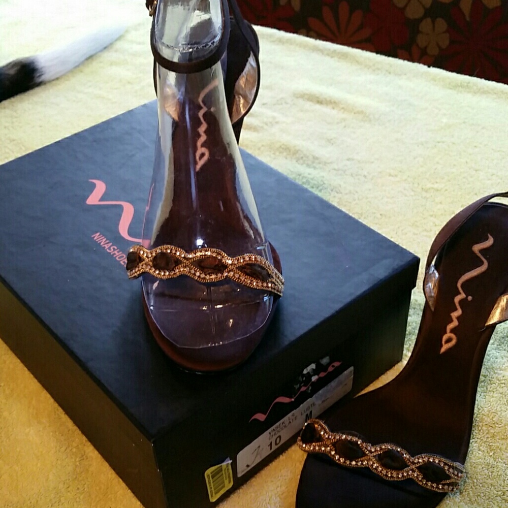 Vasek-LS.   nina sandal  chocolate luster