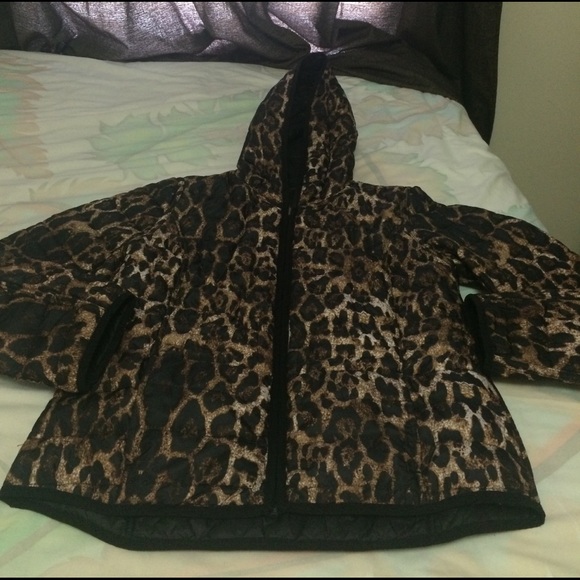 Jacket 🍃🍃 - Picture 3 of 8