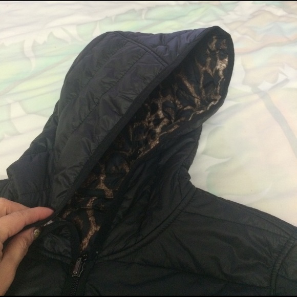 Jacket 🍃🍃 - Picture 7 of 8