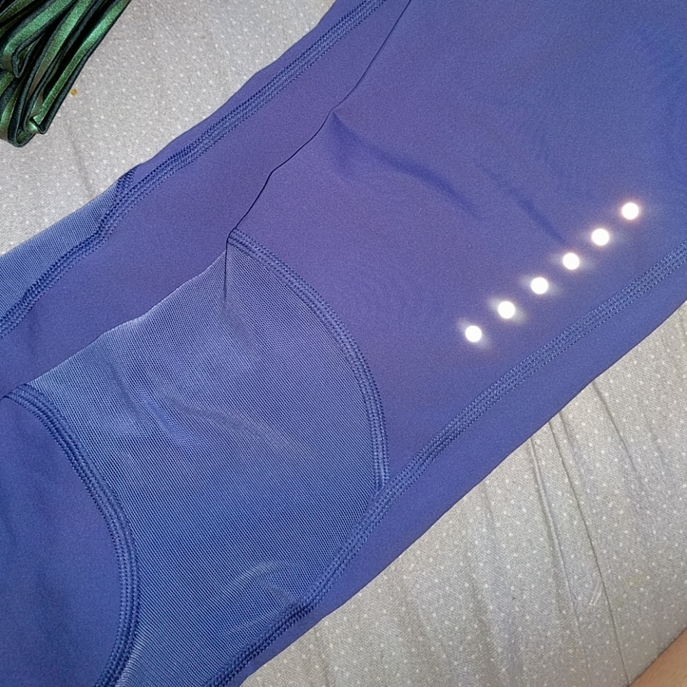 Nike Epic Lux Running Tights - Picture 3 of 5