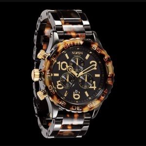 Nixon 42-20 watch