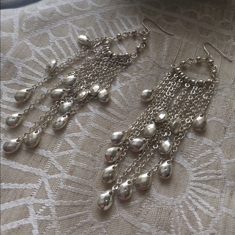 Chandelier style earrings 💕