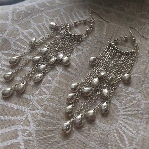 Chandelier style earrings 💕