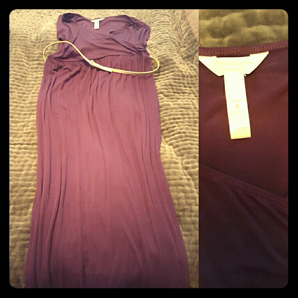 Maternity maxi dress