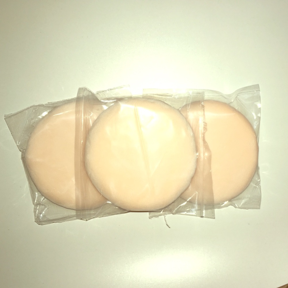 Powder puffs