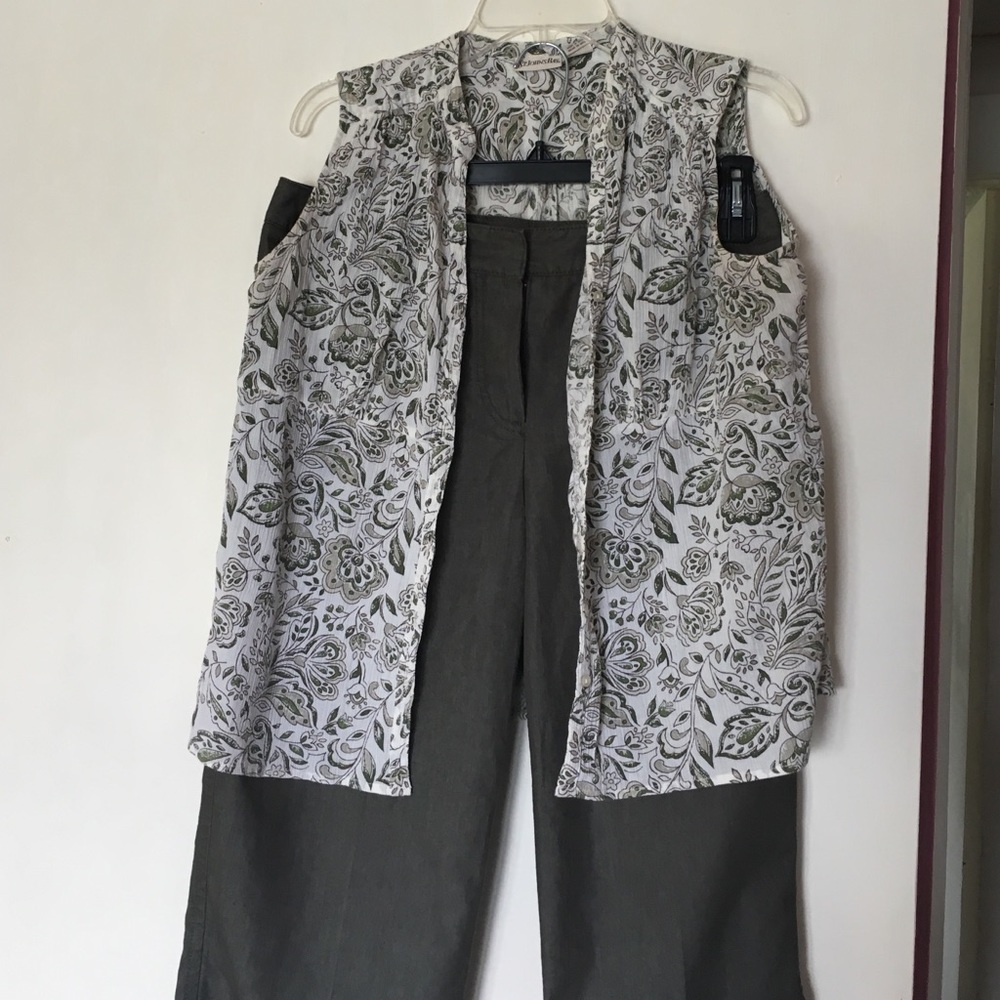 Complete outfit.  Capris and shirt