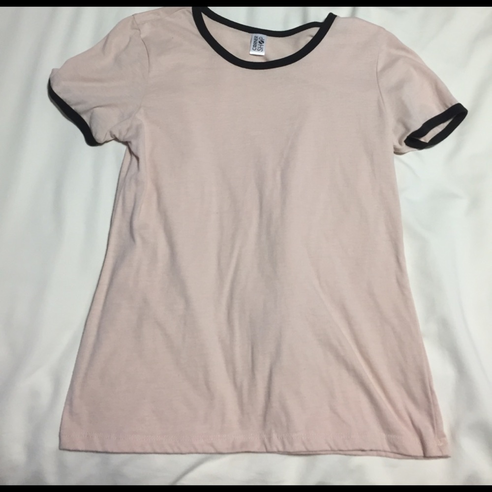 **SOLD** Light pink tshirt