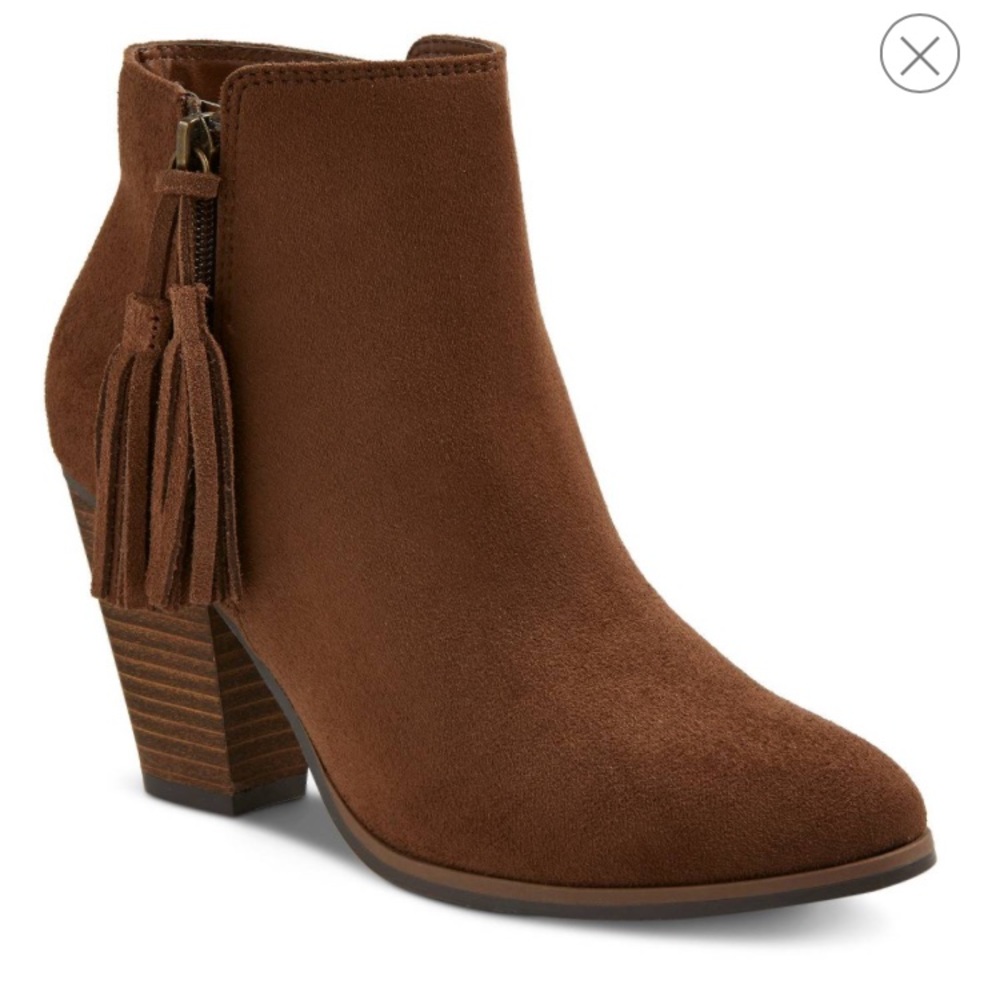 Merona brown faux suede booties