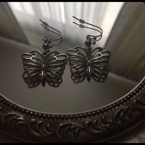 🦋 Butterfly Earrings- Free with purchase of $15
