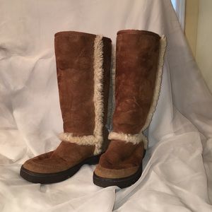CLOSET CLEAROUT! UGG women's Sunburst tan sz8W