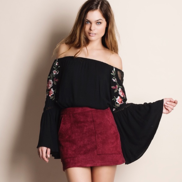 1DAYSALE Off Shoulder Embroidered Top - Picture 2 of 4