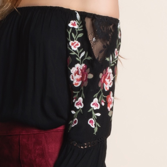 1DAYSALE Off Shoulder Embroidered Top - Picture 4 of 4