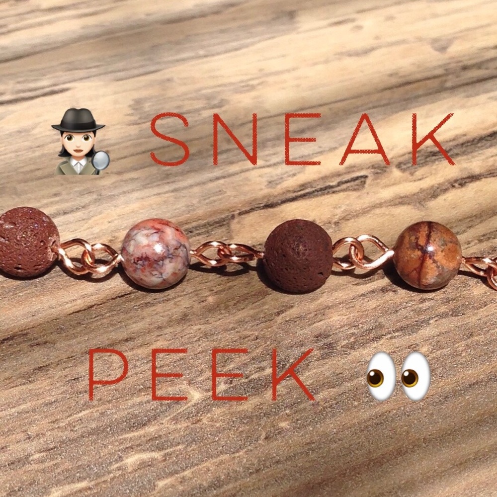 🌜 More aromatherapy diffuser jewelry coming soon!