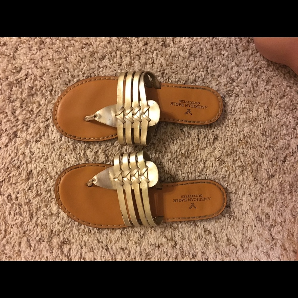 American eagle sandals size 7