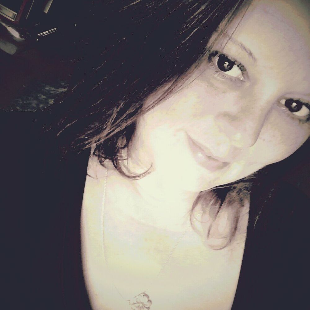 Meet your Posher, Leslie