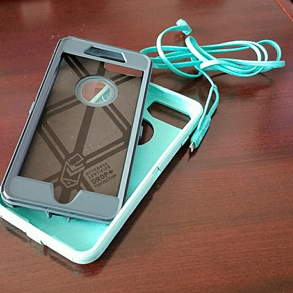 Iphone 6s plus and 6plus otterbox teal defender