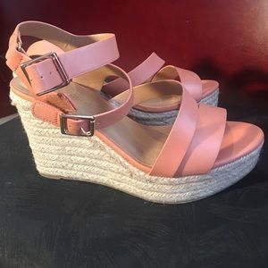 Wedge heels