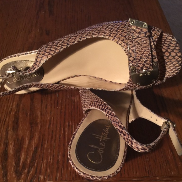 Cole Haan Pumps 👡. Practically Brand New w/o Box - Picture 4 of 7