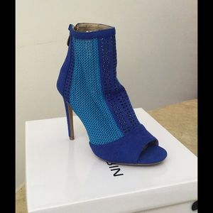 🚨LAST ONE🚨 SIZE 7🚨 Cape Robbin Net ankle Bootie