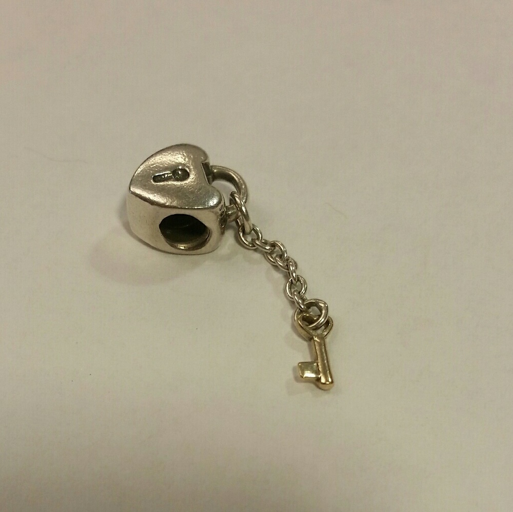 Pandora Key to my Heart charm
