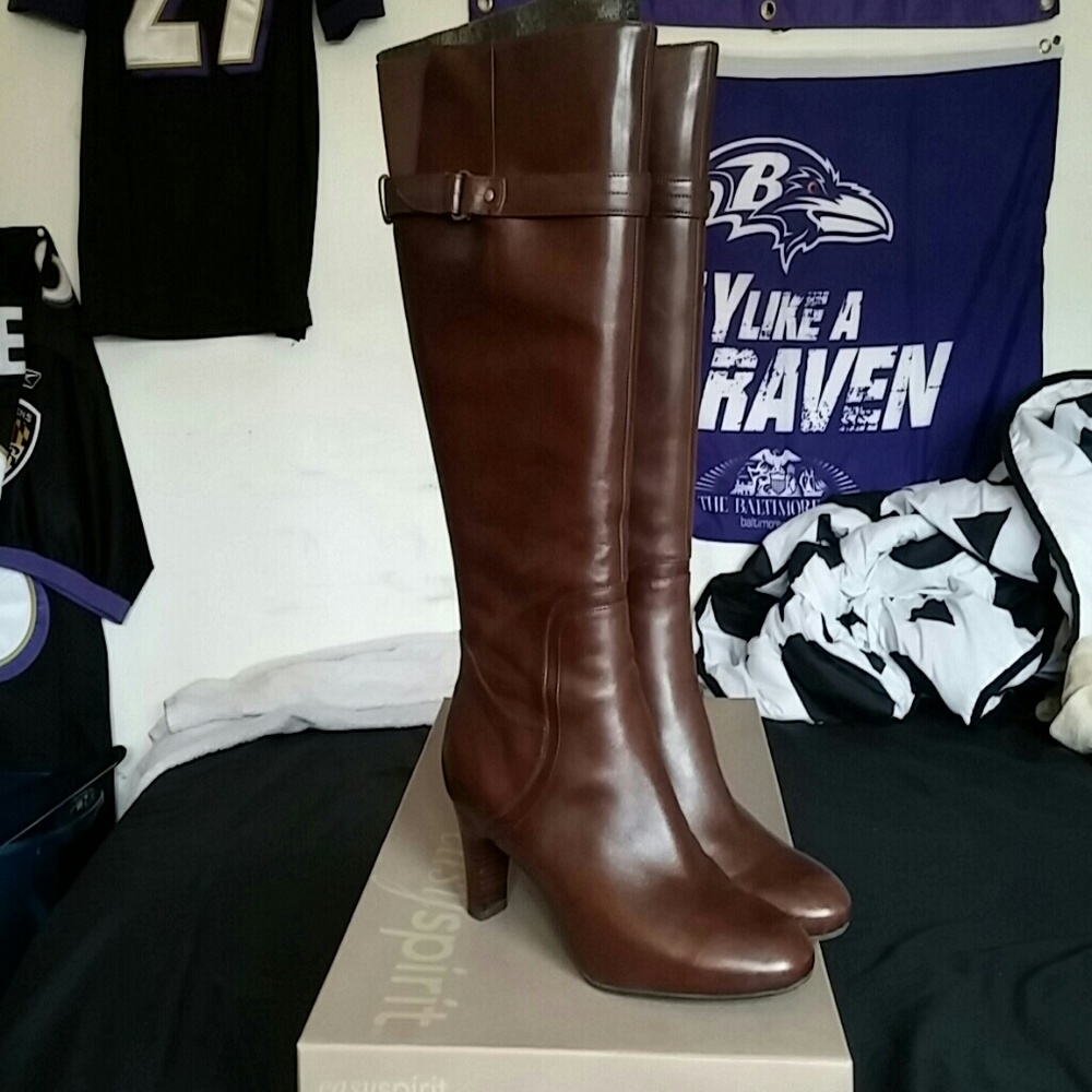 Brand new easy spirit leather boots