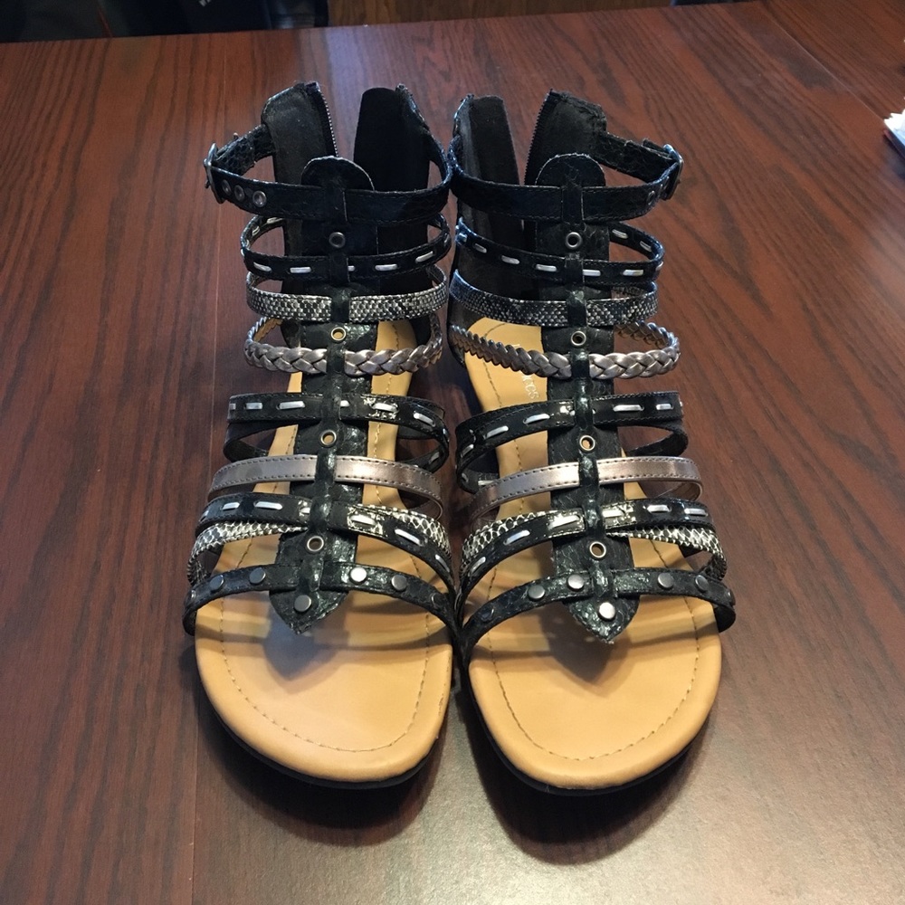 Maurices Sandals