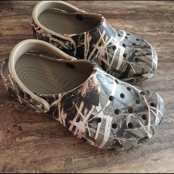 4x4 crocs