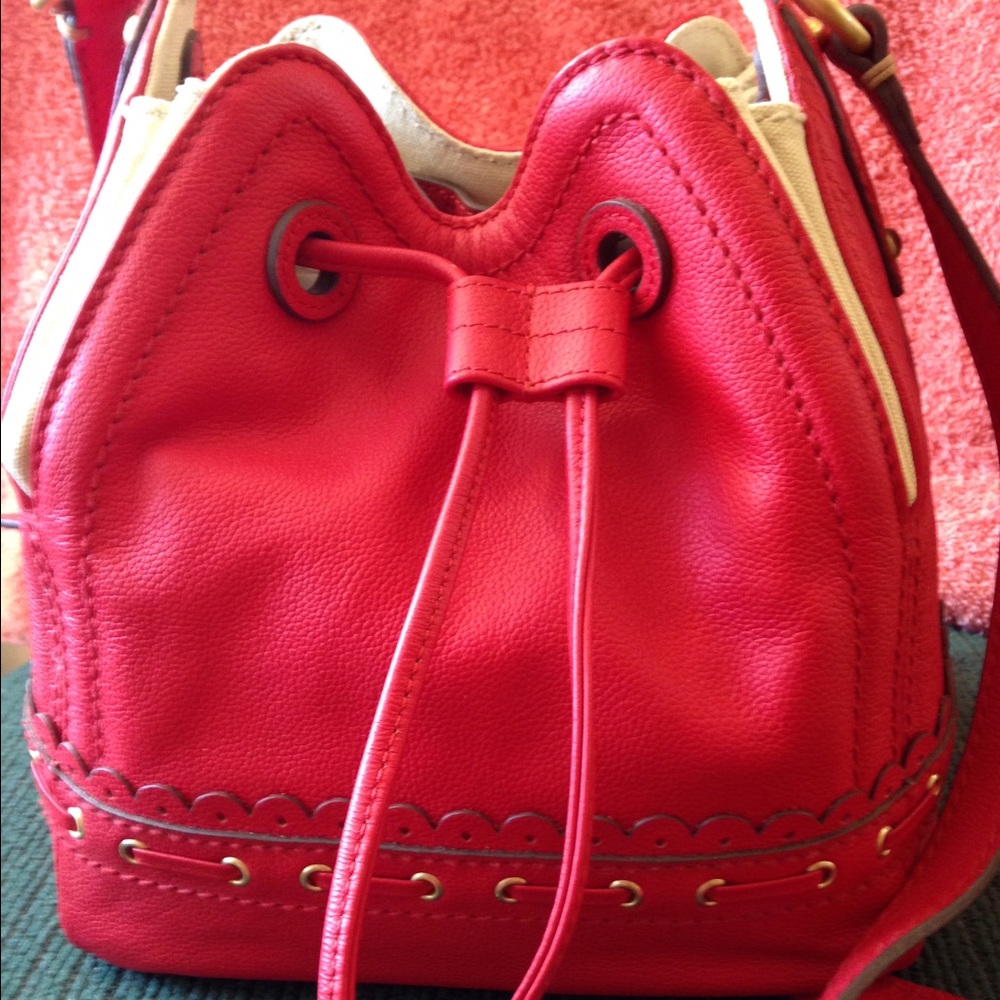 Isabelle Fiore drawstring bucket bag