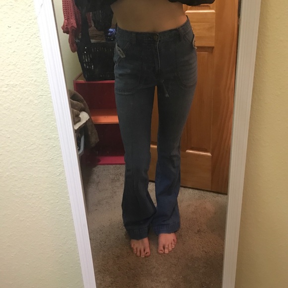High waited bell bottom jeans - Picture 2 of 4