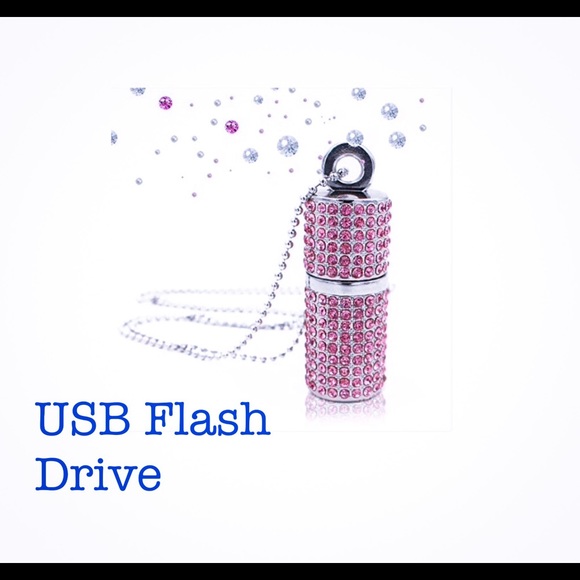 Crystal Necklace/Flashdrive - Picture 1 of 2