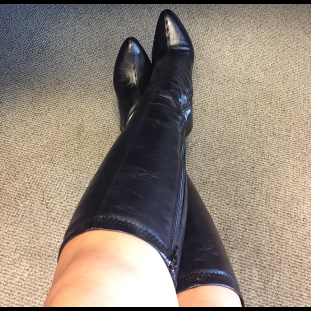 Dibs black boots size 8.5