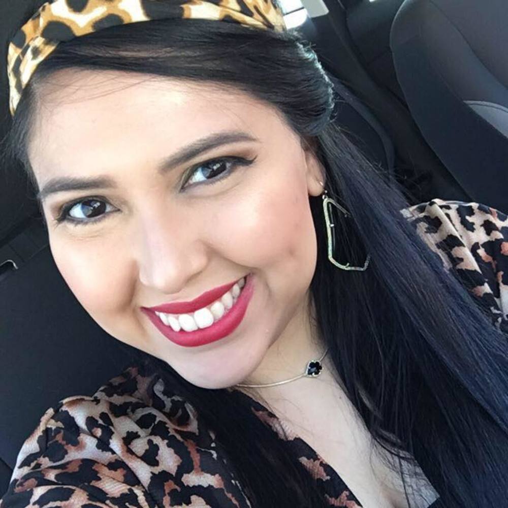 Meet your Posher, Adrianna