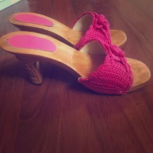 Philippines Wood Detail Pink Heel Size 8