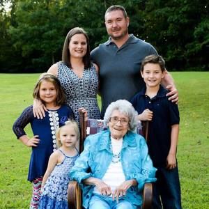 Meet your Posher, Jennifer