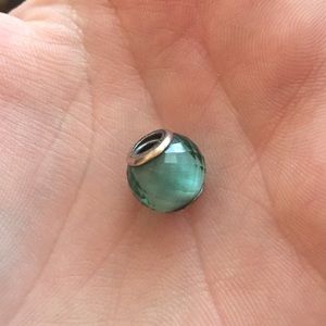 PANDORA Petite Facets Collection