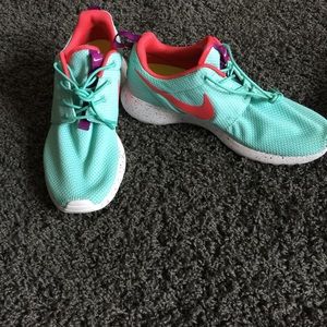 Nike Roshes