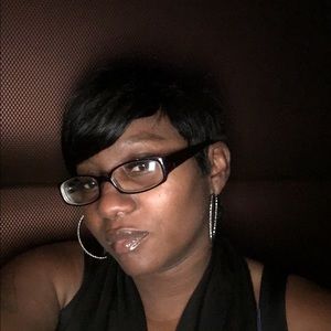 Meet your Posher, Candance