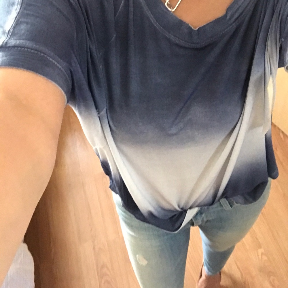 Last one🆕Lovely blue tie dye top💜 - Picture 2 of 3