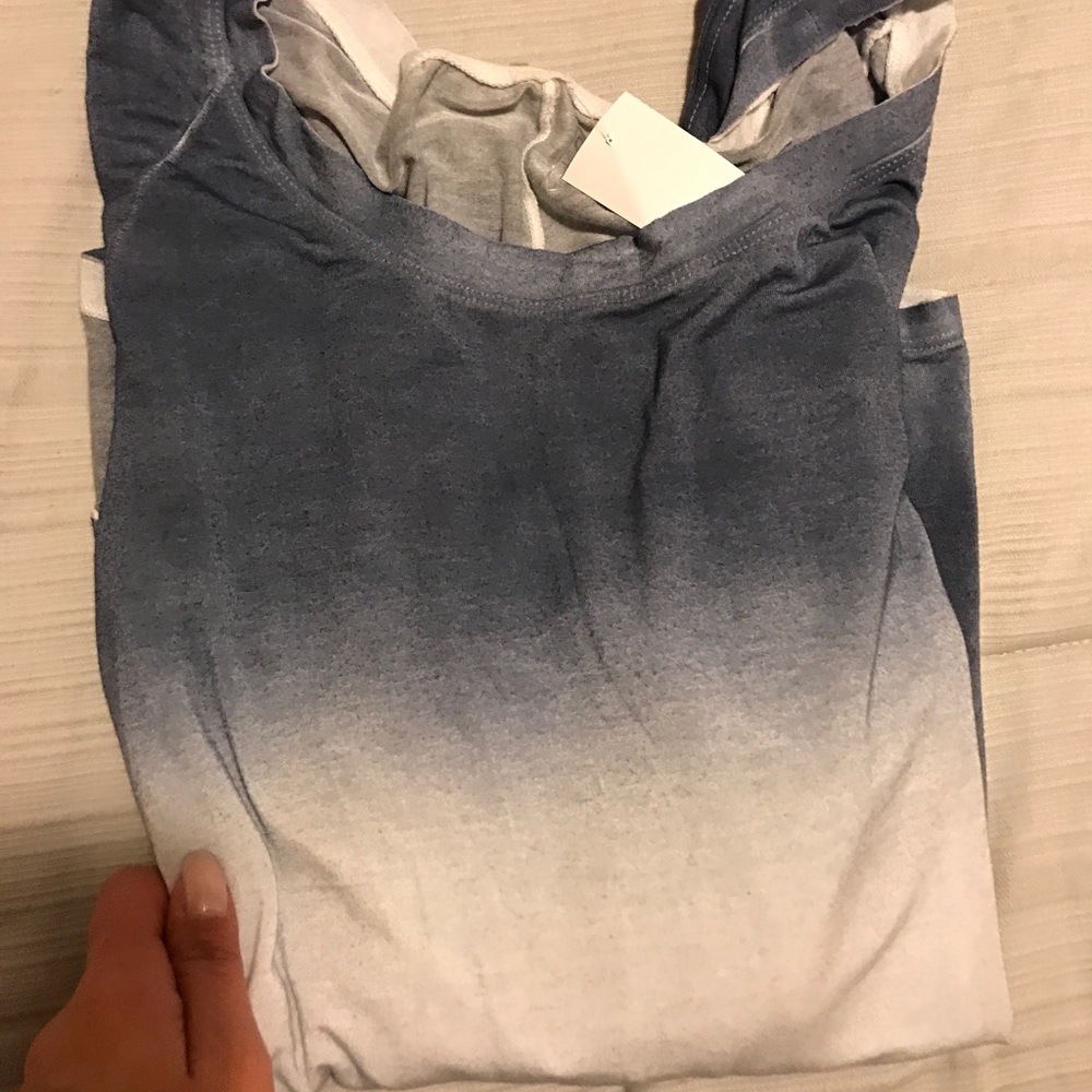 Last one🆕Lovely blue tie dye top💜 - Picture 3 of 3