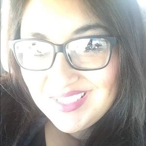 Meet your Posher, Mayra