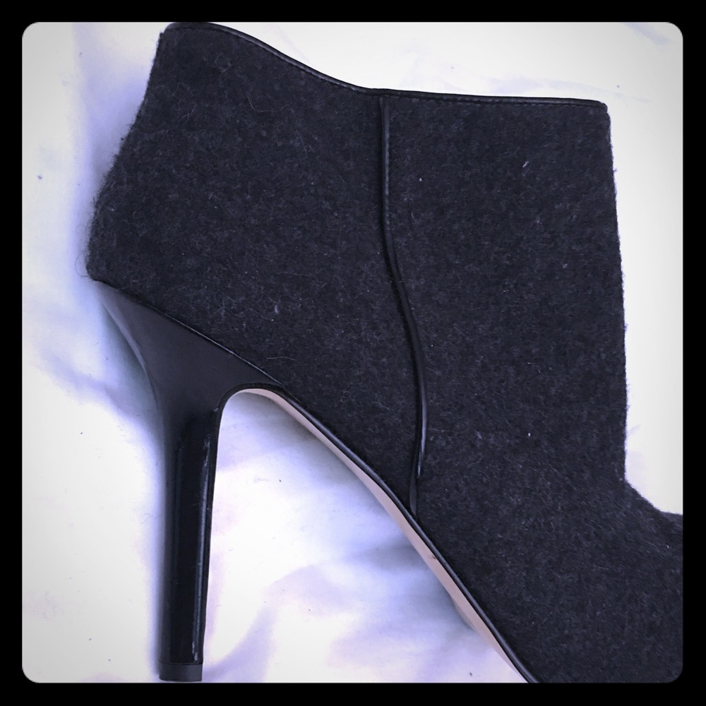 💕2for$25💋Nine West Flannel Booties - Picture 3 of 6